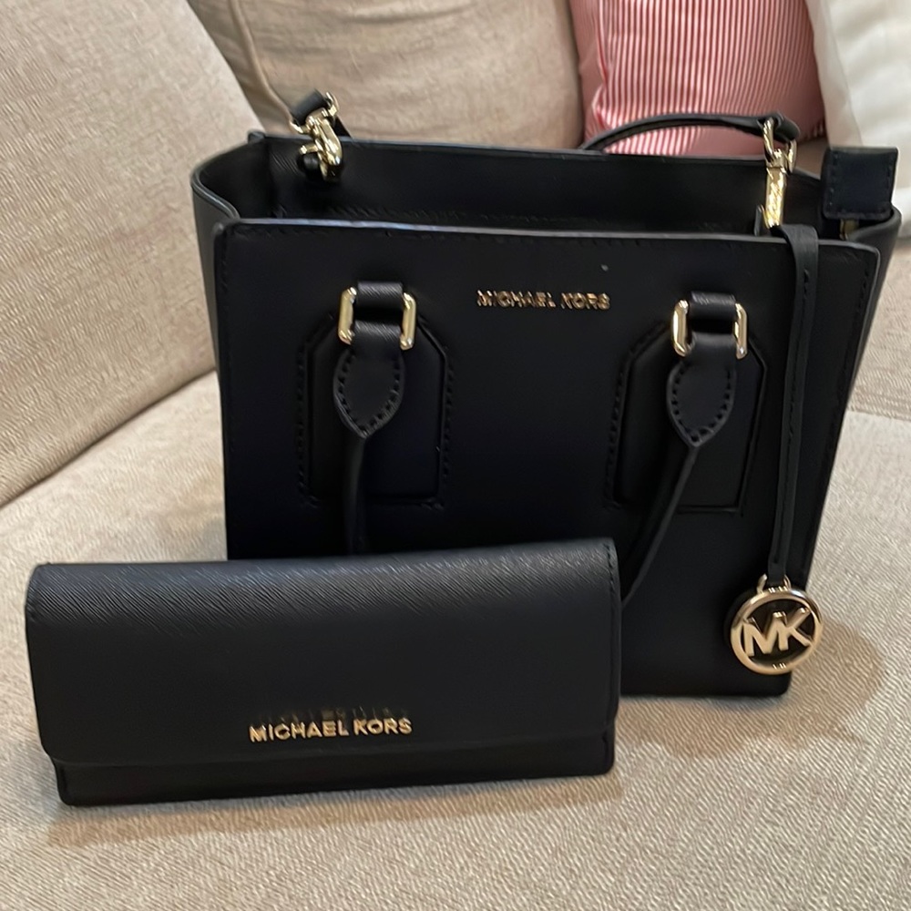 Michael Kors crossbody bag and matching wallet